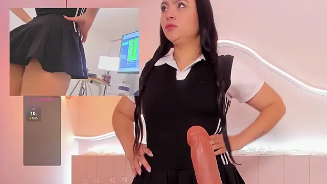 kylie river online show from December 22, 2025, 12:02 pm