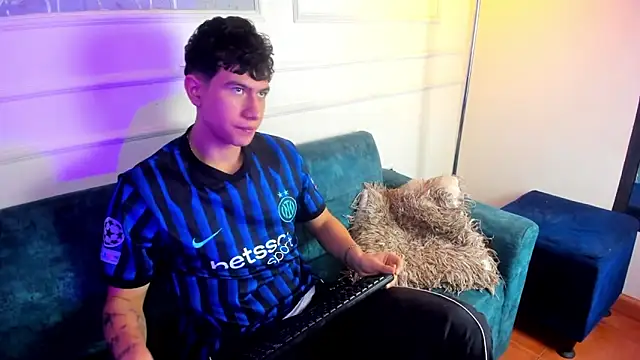 Criss Adams online show from February 26, 2026, 12:04 pm