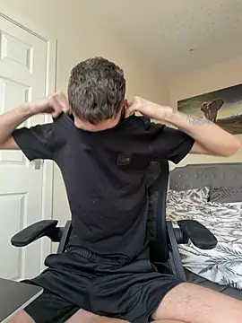 Juliann69Ramiro online show from March 5, 2026, 1:51 pm