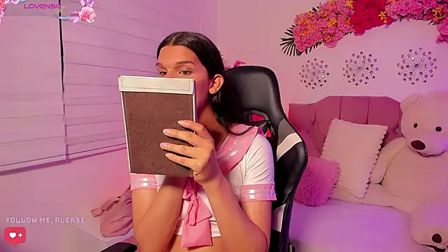 Bianca baldwin  online show from March 26, 2026, 9:31 pm