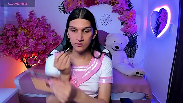 Bianca baldwin  online show from April 19, 2026, 8:55 pm