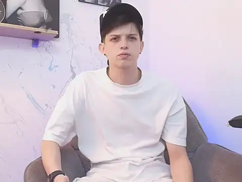 sebastamayo  online show from March 3, 2026, 7:58 am