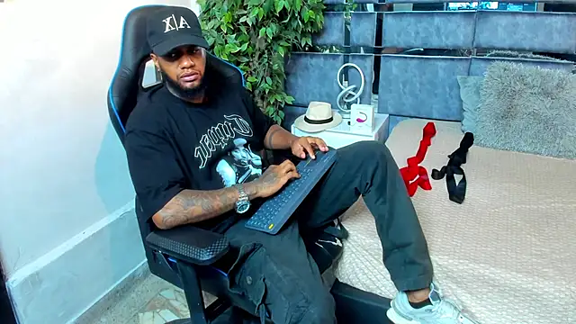 jay jhonson01 online show from March 7, 2026, 4:31 am