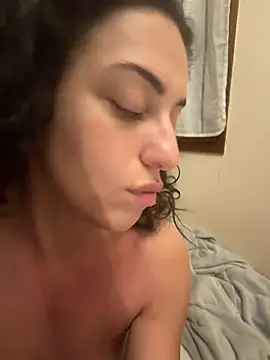 CoquineCharmeuse online show from February 26, 2026, 8:52 pm