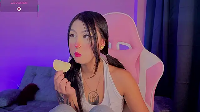 sharonbone online show from June 5, 2026, 11:54 pm