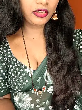 Snapshot of Rachu_love chatting on May 11, 2026, 9:15 am Rachu love online show from May 11, 2026, 9:15 am
