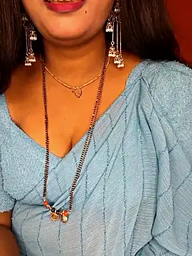 Snapshot of Rachu_love chatting on June 18, 2026, 8:47 am Rachu love online show from June 18, 2026, 8:47 am