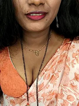 Snapshot of Rachu_love chatting on June 22, 2026, 6:27 pm Rachu love online show from June 22, 2026, 6:27 pm