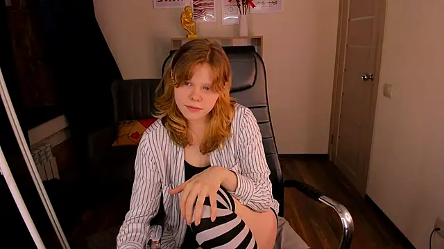 Soft Flame online show from April 18, 2026, 7:07 pm