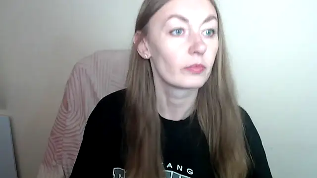 LiaSeass  online show from May 10, 2026, 11:59 am