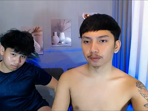 dylan hardfucker online show from April 13, 2026, 3:34 am