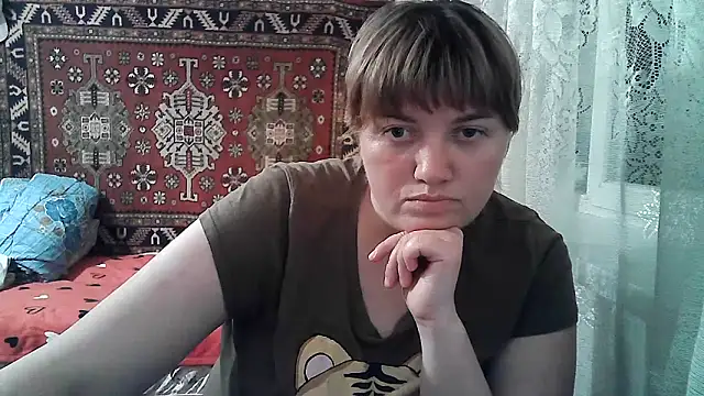 Snapshot of swett_girll chatting on May 17, 2026, 7:32 pm swett girll online show from May 17, 2026, 7:32 pm