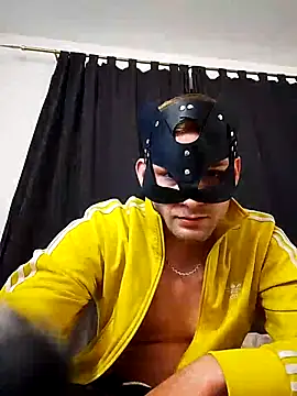 Snapshot of Dankender chatting on May 6, 2026, 11:21 pm Dankender online show from May 6, 2026, 11:21 pm