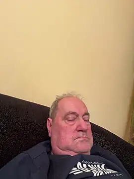 csikar online show from April 9, 2026, 9:20 pm