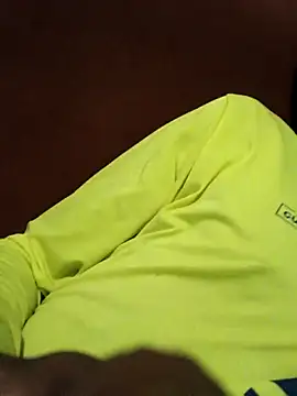 Snapshot of Izacutan chatting on June 17, 2026, 2:25 am Izacutan online show from June 17, 2026, 2:25 am