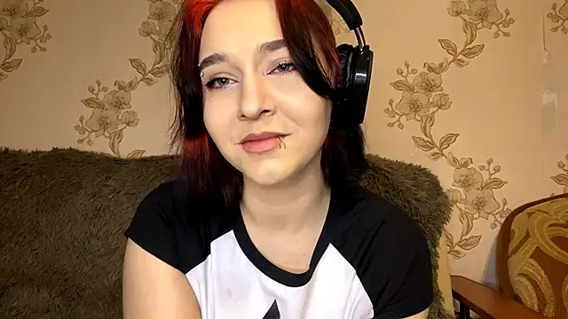 EmilyVeiro online show from January 16, 2026, 6:12 pm