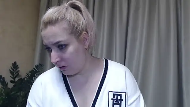 sweetpussy13 online show from February 5, 2025, 7:07 am