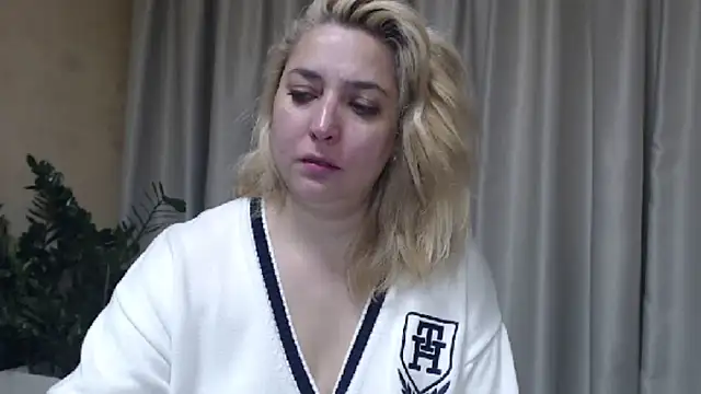 sweetpussy13 online show from October 18, 2025, 6:16 am