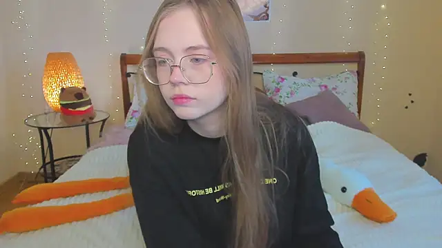Snapshot of miya_soft chatting on May 15, 2026, 1:45 am miya soft online show from May 15, 2026, 1:45 am