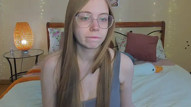 Snapshot of miya_soft chatting on June 7, 2026, 1:32 am miya soft online show from June 7, 2026, 1:32 am