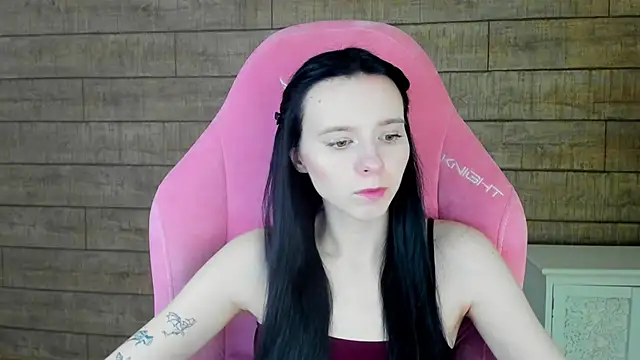 ArinaKubrick online show from March 3, 2026, 4:13 pm