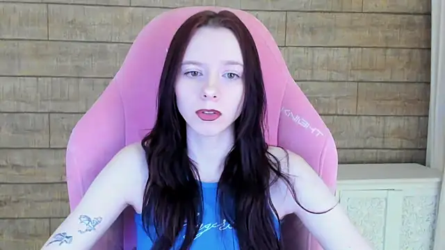 Snapshot of ArinaKubrick chatting on July 12, 2026, 4:31 pm ArinaKubrick online show from July 12, 2026, 4:31 pm