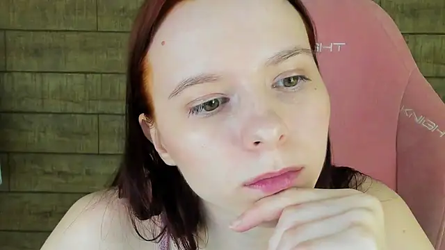 Snapshot of ArinaKubrick chatting on July 19, 2026, 4:38 am ArinaKubrick online show from July 19, 2026, 4:38 am