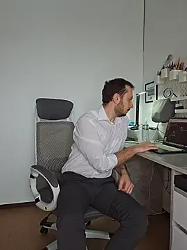 Snapshot of Lovebackground chatting on February 26, 2026, 8:24 am Lovebackground online show from February 26, 2026, 8:24 am