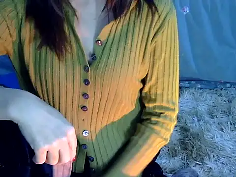 Snapshot of Chichi_86 chatting on January 10, 2026, 4:25 am Chichi 86 online show from January 10, 2026, 4:25 am