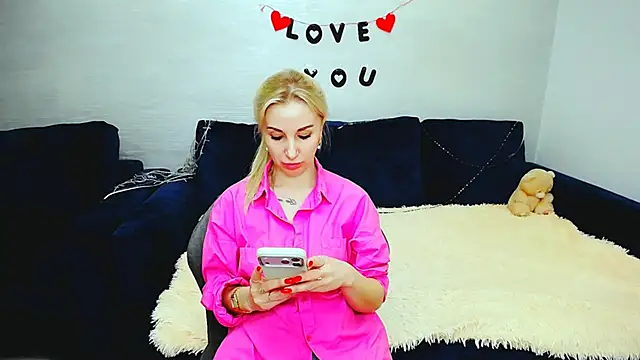 Hanna--Sweet online show from February 6, 2026, 3:26 pm