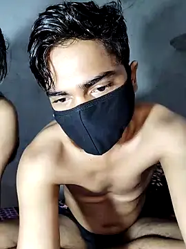 realcouple71 online show from February 3, 2026, 1:38 pm