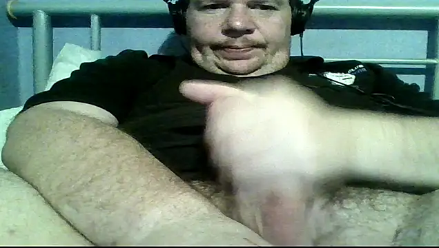 mrhardcock12 online show from February 19, 2026, 8:16 pm