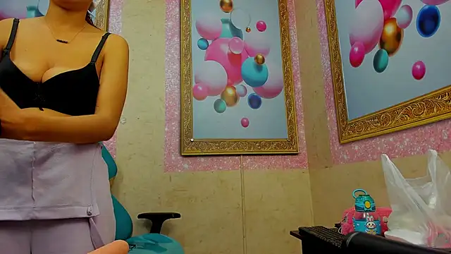 Jadde Greyy  online show from February 26, 2026, 2:43 am