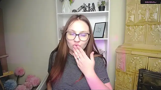 LiliaErmi online show from December 21, 2025, 6:42 am