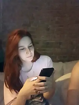 Atwsliiikizilll online show from April 20, 2026, 8:21 pm