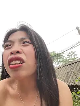 lux-su online show from April 22, 2026, 1:19 am