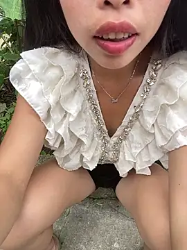 Snapshot of lux-su chatting on June 18, 2026, 9:25 am lux-su online show from June 18, 2026, 9:25 am