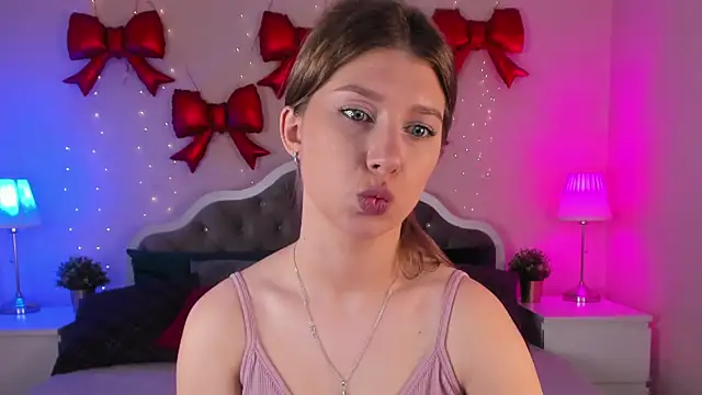 katymeaw online show from April 22, 2026, 1:30 am