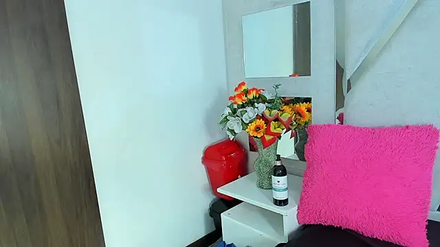 Alana Hotterr online show from February 14, 2026, 3:47 am