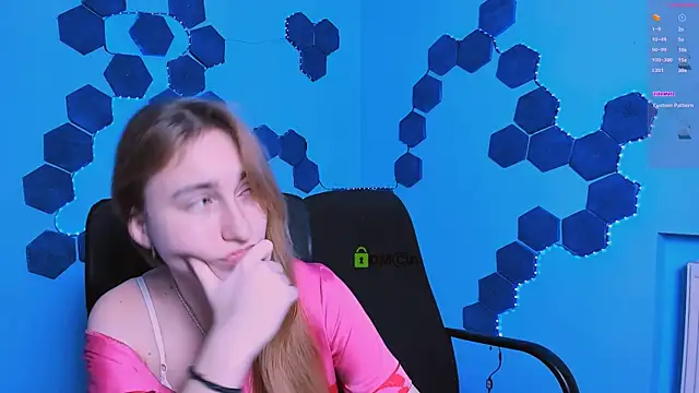 Snapshot of beauty_liam chatting on January 7, 2026, 11:29 pm beauty liam online show from January 7, 2026, 11:29 pm