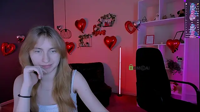 Snapshot of beauty_liam chatting on February 16, 2026, 8:05 pm beauty liam online show from February 16, 2026, 8:05 pm