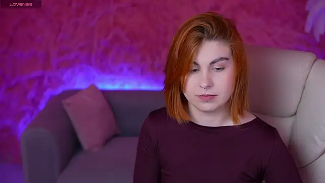 GingerPinky online show from April 21, 2026, 7:17 pm