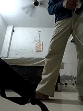 Niteenku online show from April 15, 2026, 5:09 pm