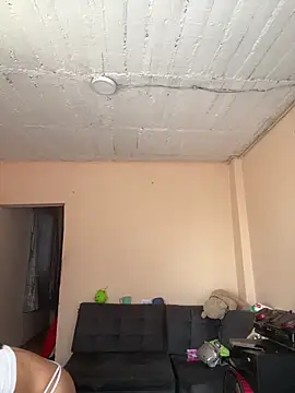 FOXXX BABY online show from December 18, 2025, 1:50 pm