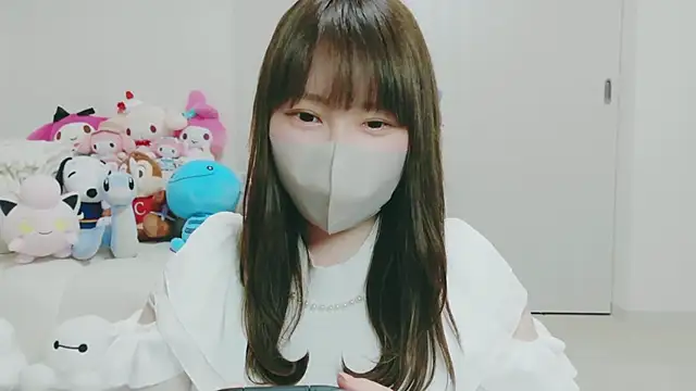 yuyuchan   online show from April 8, 2026, 11:10 am