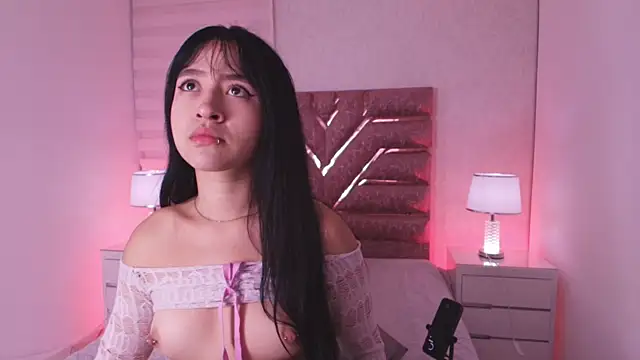 sofia go  online show from April 18, 2026, 11:58 am