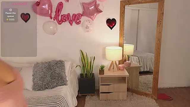 Grecia Miller  online show from February 14, 2026, 12:24 pm