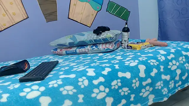 NOVAHOT98 online show from March 6, 2026, 7:21 pm