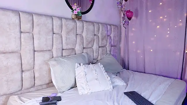 Snapshot of NanyMatrioska chatting on May 22, 2026, 9:31 pm NanyMatrioska online show from May 22, 2026, 9:31 pm