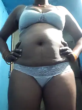 Akanksha soni online show from April 18, 2026, 7:07 pm